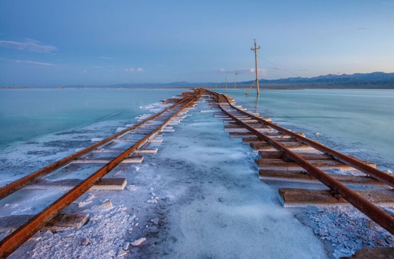 El lago Qinghai frente al lago salado de Chaka: ¿cuál deberías visitar y por qué?