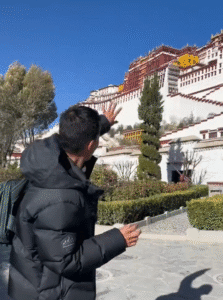 The Ultimate Tibet Tourist Guide: Unlock Lhasa’s Hidden Stories With A Local Guide (2025 Update)