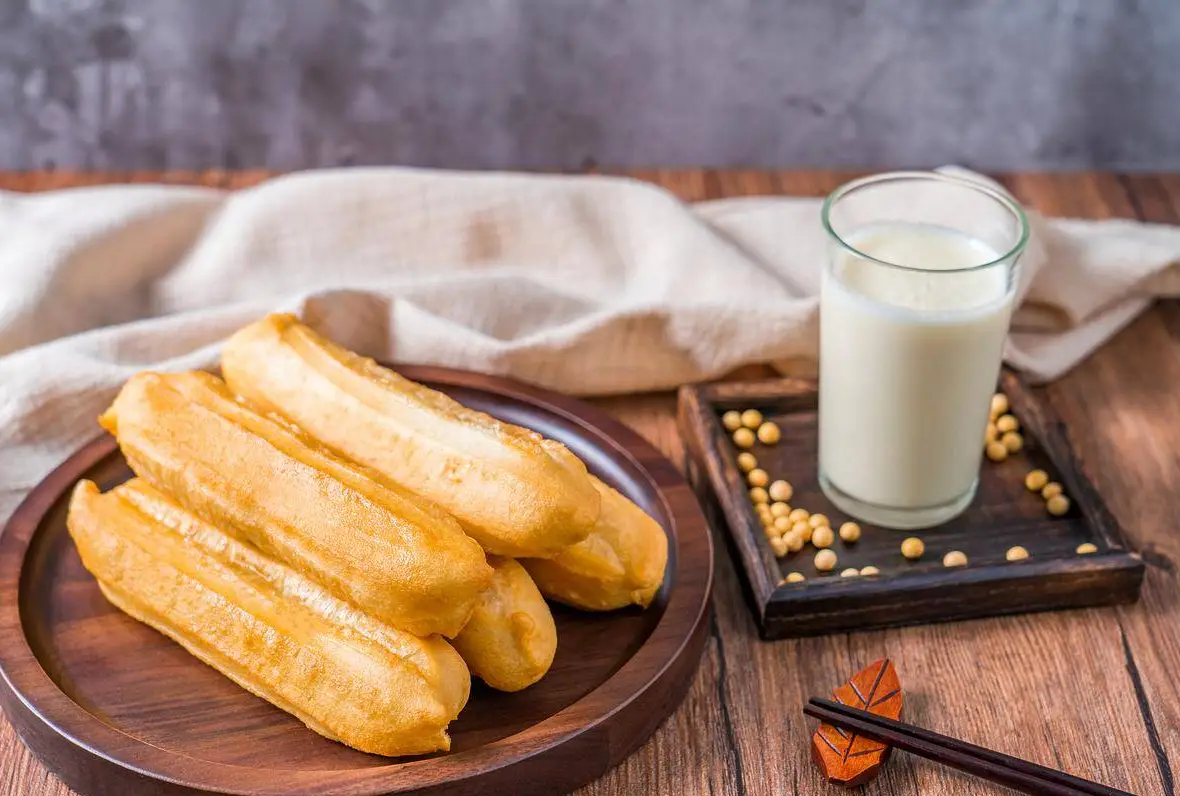 Dòujiāng & Yóutiáo Food Guide To China: What To Eat, Where To Find It & How To Survive The Delicious Surprises