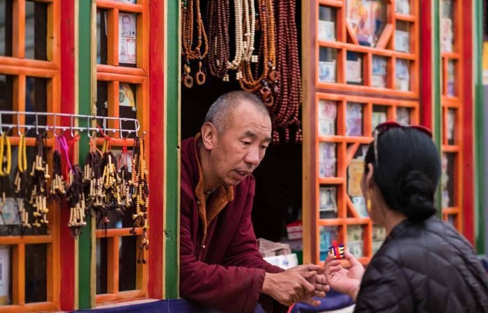15 Days Lhasa, Everest, Mt Kailash Trek Tour