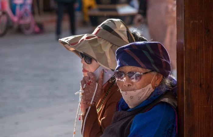 15 Days Lhasa, Everest, Mt Kailash Trek Tour