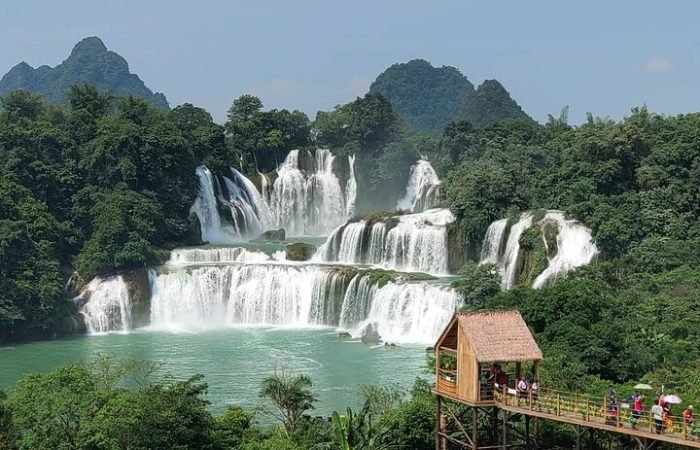 8 Days Guangxi Tour With Detian Waterfall