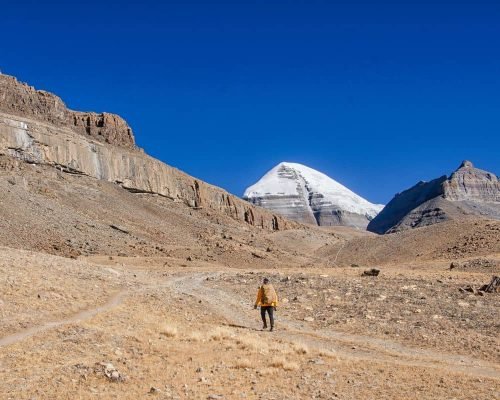 15 Days Lhasa, Everest, Mt Kailash Trek Tour