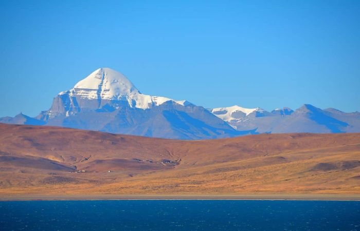 15 Days Lhasa, Everest, Mt Kailash Trek Tour